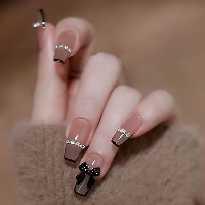 韓国 ファッション 簡単貼るタイプ ネイルチップ ネイルシール かわいい甲片 偽の爪 甲をつける